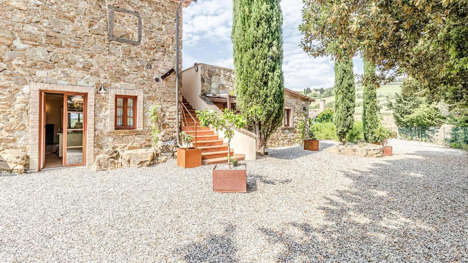 Villa Cedri Montecatini Val di Cecina